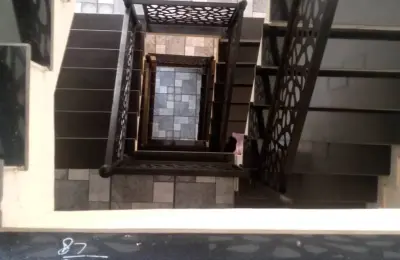Doctors Executive Girls Hostel